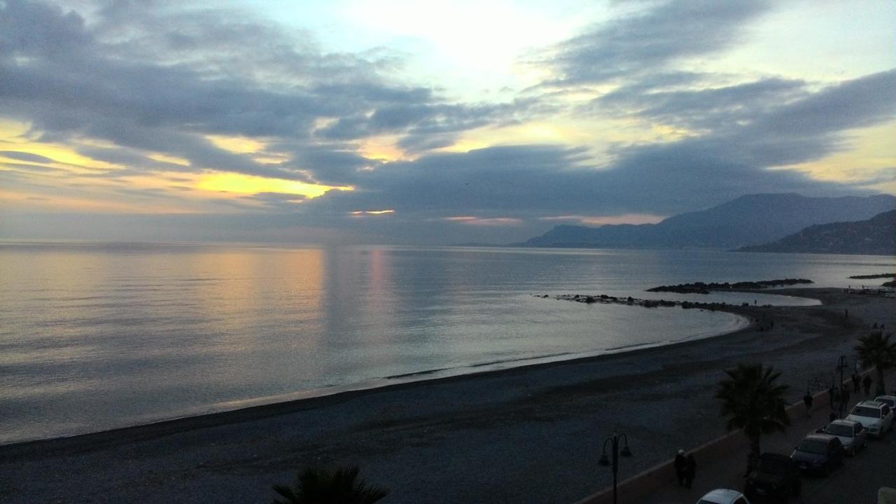 Appartamento Giusy Ventimiglia Zewnętrze zdjęcie